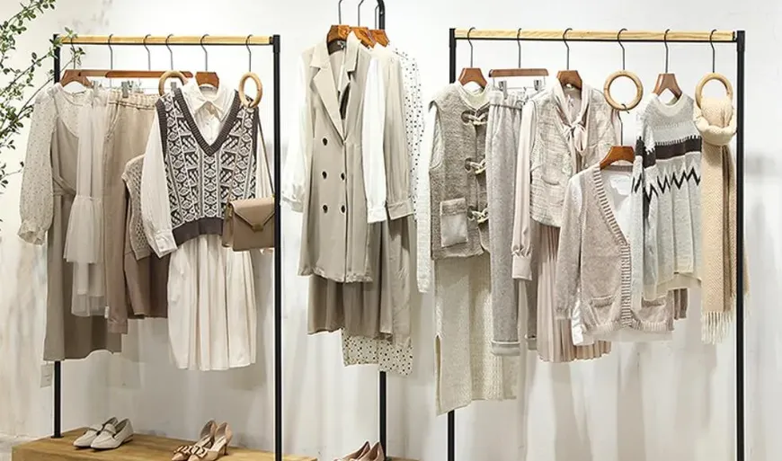fashion clothing rack organized display